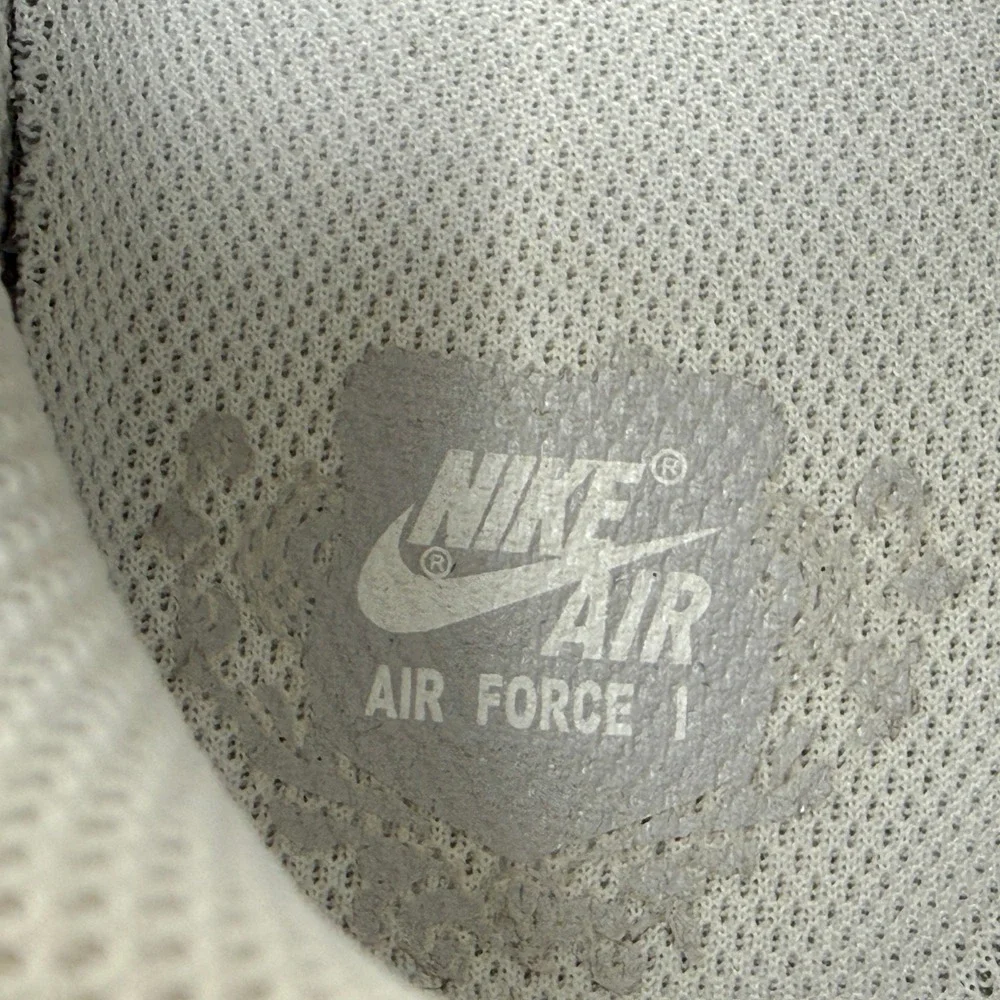 Nike Air Force 1 '07 Women's 9.5 White Low Top Sneakers DD8959-100